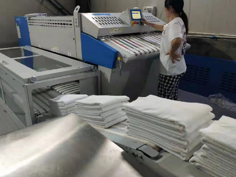 南宫巾类折叠机-02